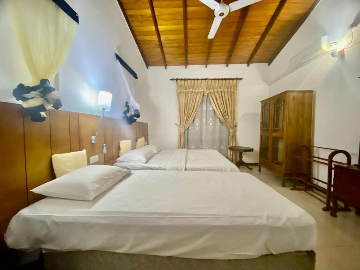 Hikka Paradise Guest House Hikkaduwa Exterior photo